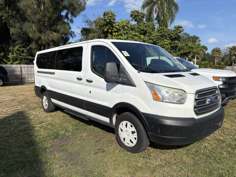 2017 Ford Transit 350 XLT
