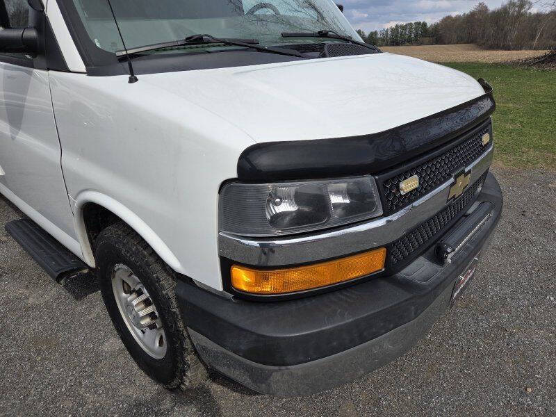 2017 Chevrolet Express 2500