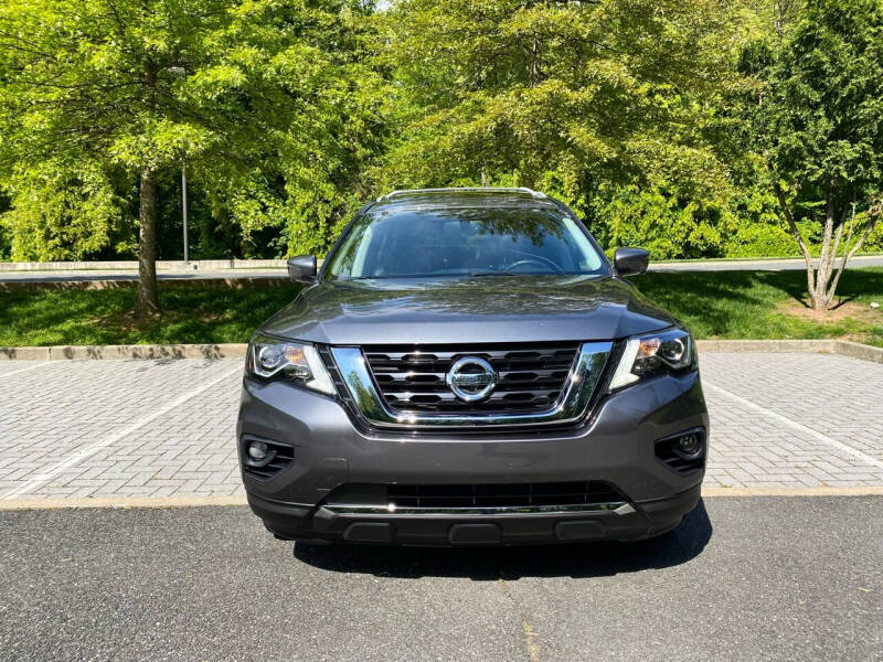 2020 Nissan Pathfinder Platinum photo 5