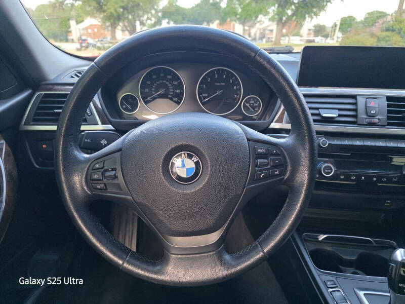 2017 BMW 3 Series 320i