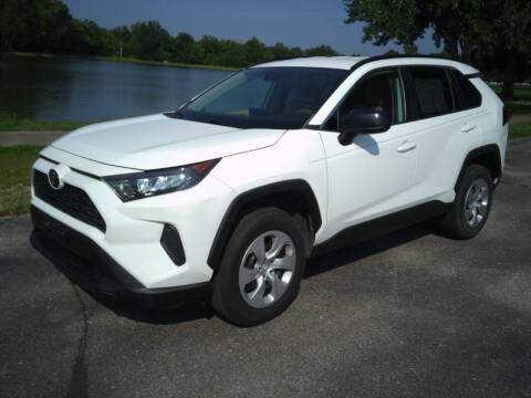 2020 Toyota RAV4 LE