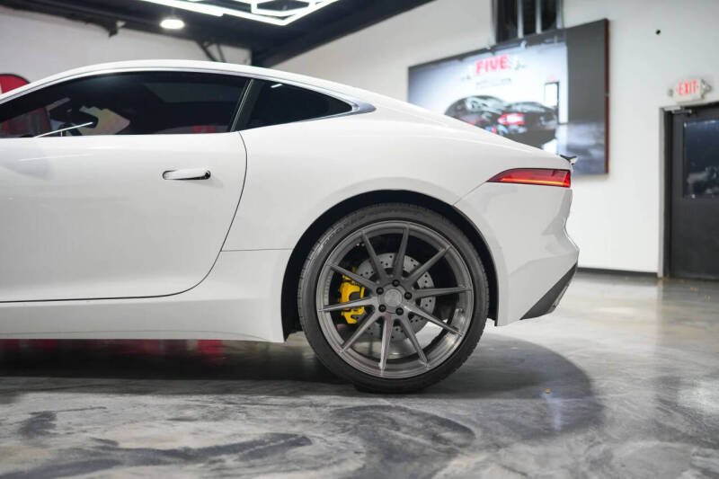 2017 Jaguar F-TYPE Premium