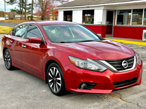 2017 Nissan Altima for sale at Shoals Dealer LLC in Florence AL