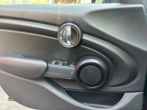 2015 MINI Hardtop 4 Door Cooper