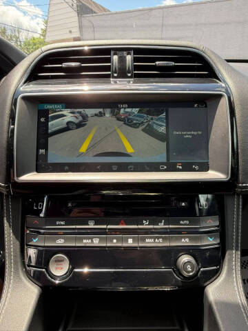 2019 Jaguar F-PACE S