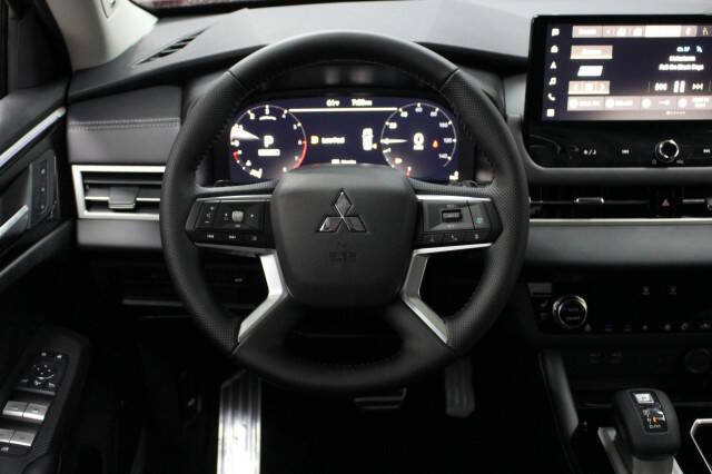 2025 Mitsubishi Outlander SEL