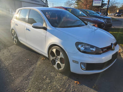 2012 Volkswagen GTI for sale at Topham Automotive Inc. in Middleboro MA