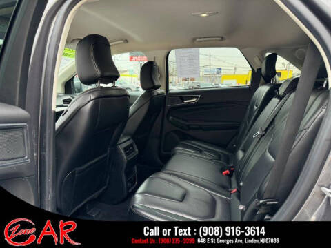 2022 Ford Edge Titanium