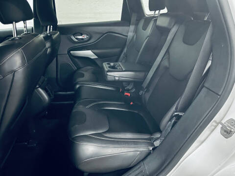 2018 Jeep Cherokee Latitude Plus
