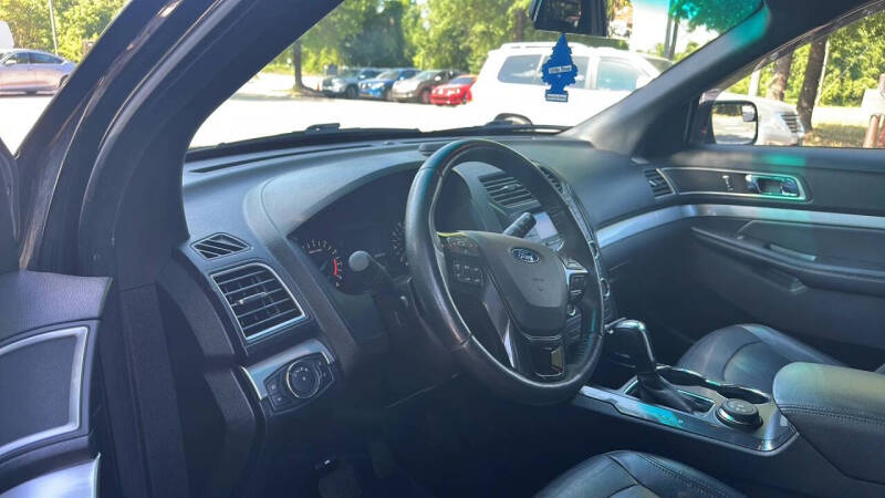2017 Ford Explorer XLT
