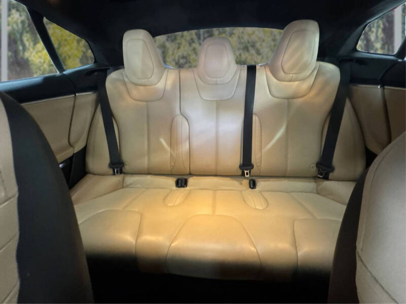 2016 Tesla Model S