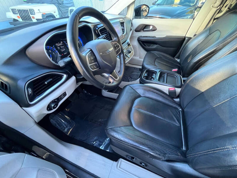 2017 Chrysler Pacifica