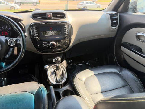 2014 Kia Soul +