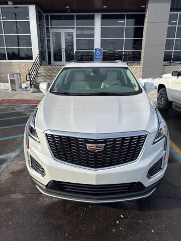 2022 Cadillac XT5 Premium Luxury