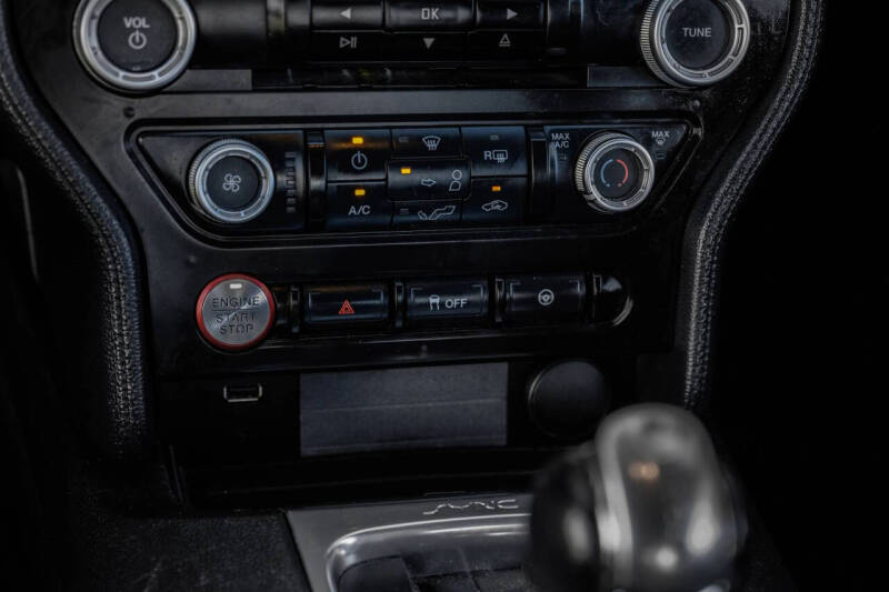 2019 Ford Mustang