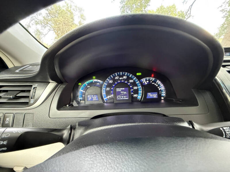 2012 Toyota Camry Hybrid LE