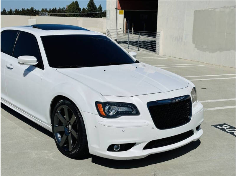 2014 Chrysler 300 SRT8