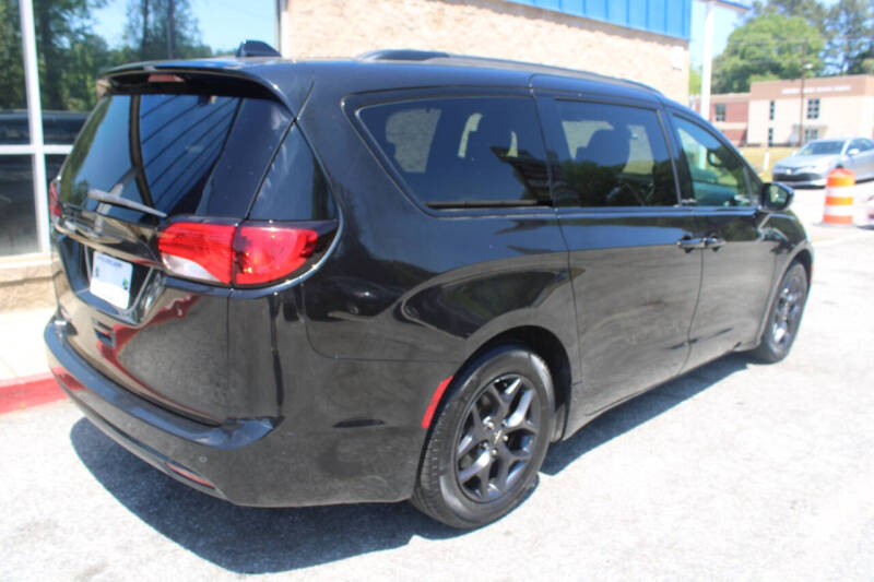 2018 Chrysler Pacifica Touring L Plus