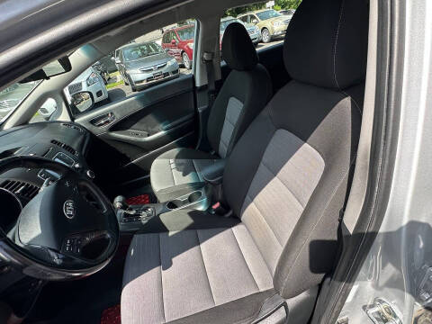 2016 Kia Forte5 EX