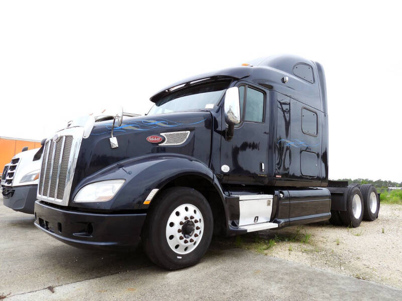 2015 Peterbilt 587