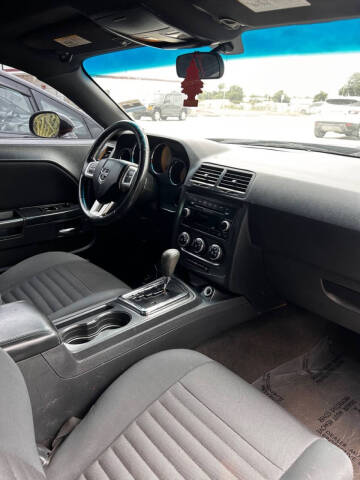 2012 Dodge Challenger SXT