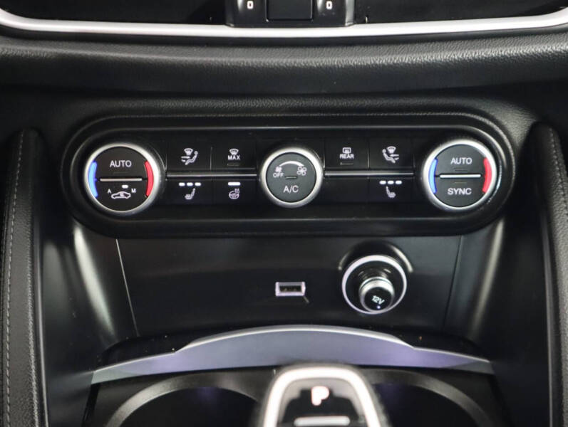 2022 Alfa Romeo Stelvio Sprint