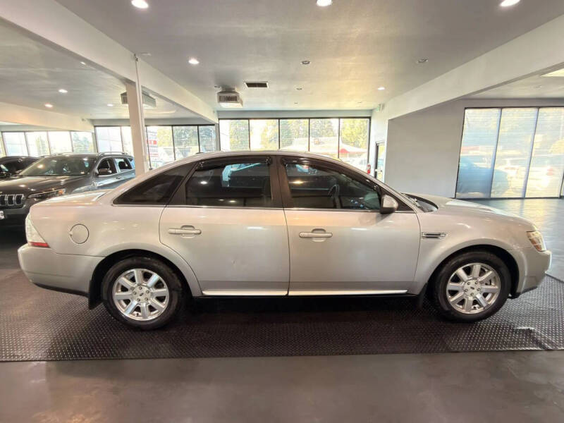 2009 Ford Taurus SE