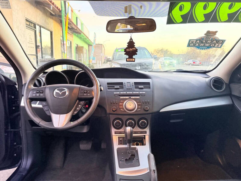 2011 Mazda MAZDA3 s Grand Touring