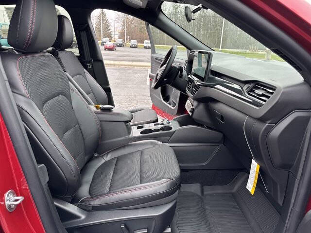 2026 Ford Escape Hybrid ST-Line Select