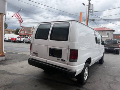 2012 Ford E-Series E-250