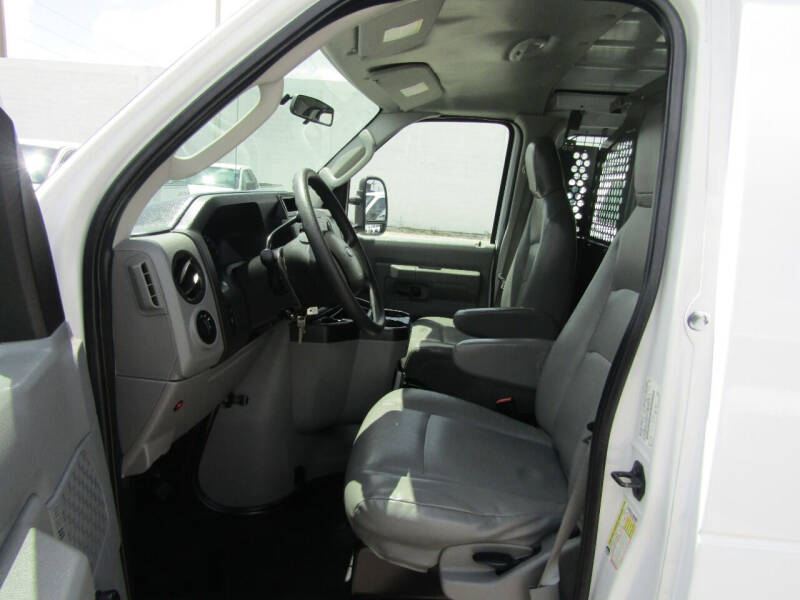 2012 Ford E-Series Econoline Van Commercial photo 14