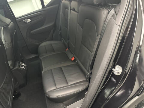 2023 Volvo XC40 B5 Core