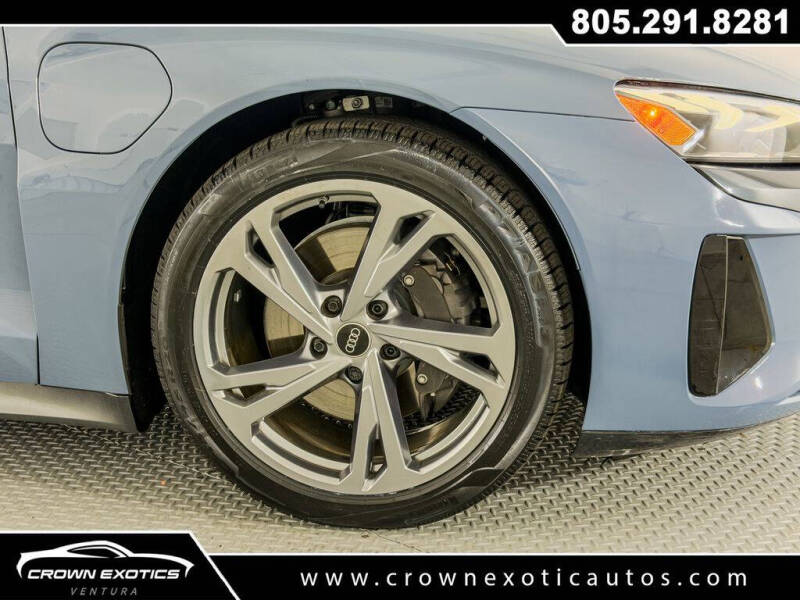 2023 Audi e-tron GT quattro Premium Plus