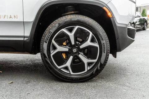 2023 Rivian R1T Adventure