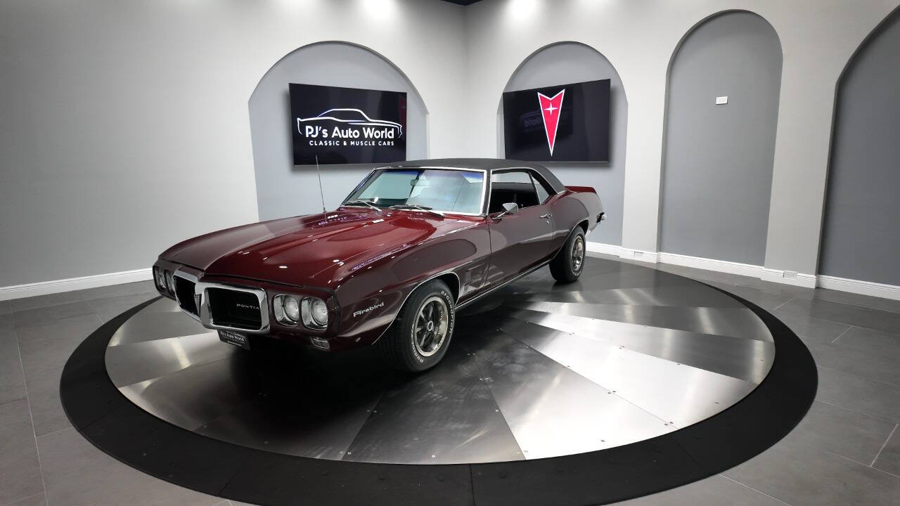 1969 Pontiac Firebird 34