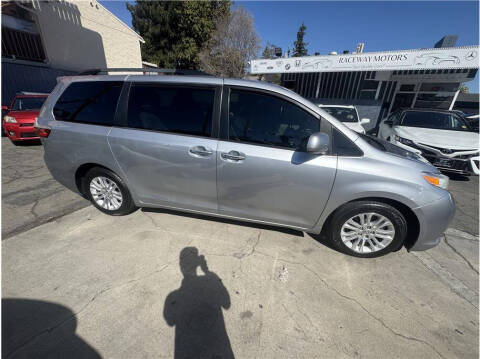 2017 Toyota Sienna