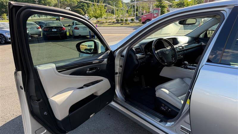 2013 Lexus LS 460