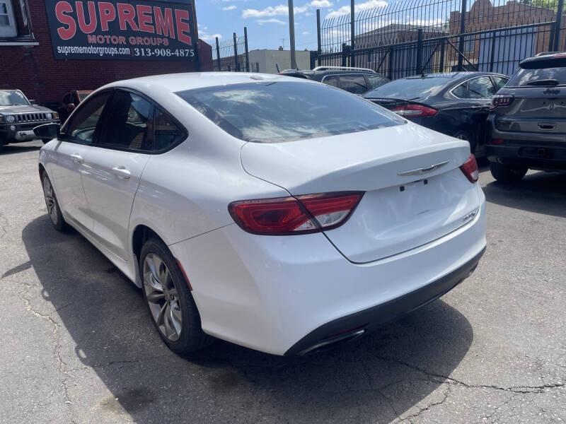 2015 Chrysler 200 S