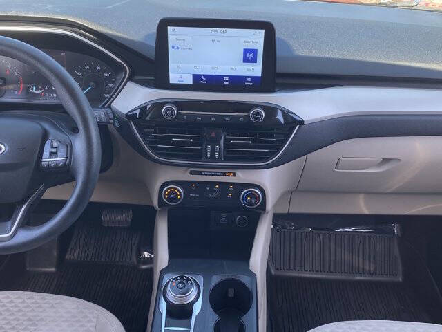 2021 Ford Escape SE