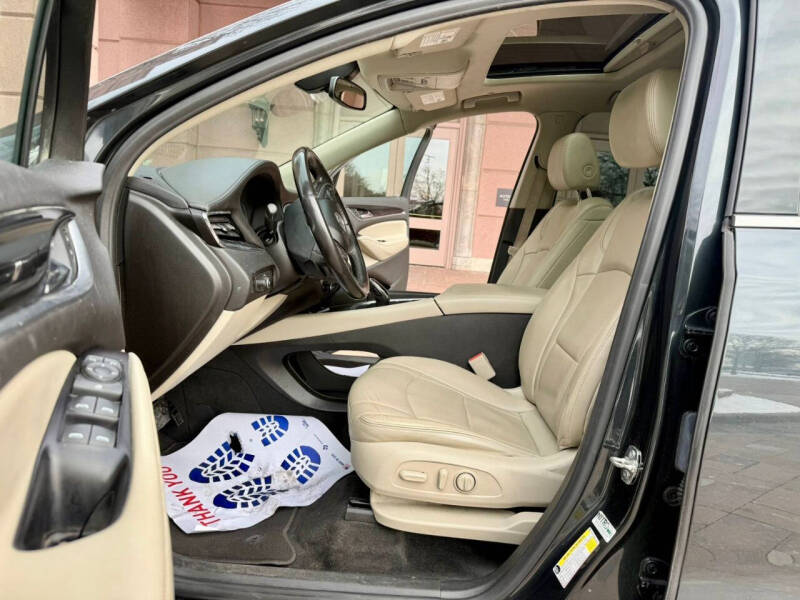 2020 Buick Enclave Essence