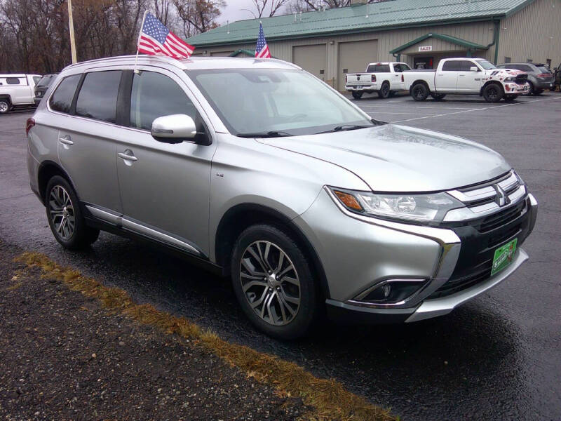 2018 Mitsubishi Outlander GT photo 2