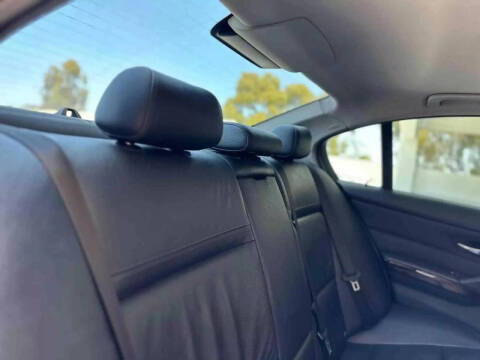 2011 BMW 3 Series 335i