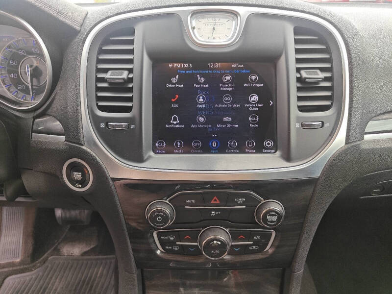 2018 Chrysler 300 Touring