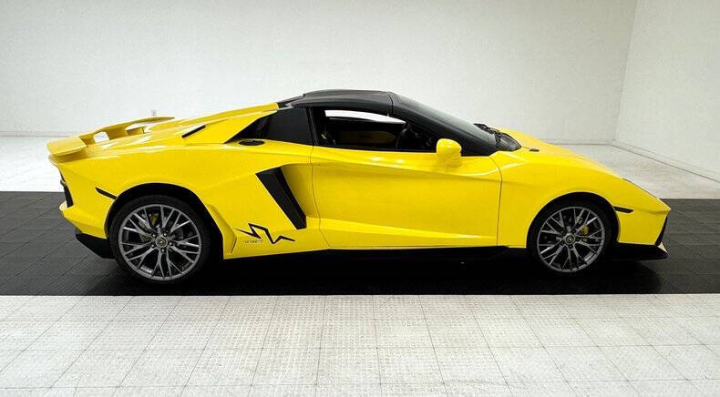 2020 Lamborghini Aventador