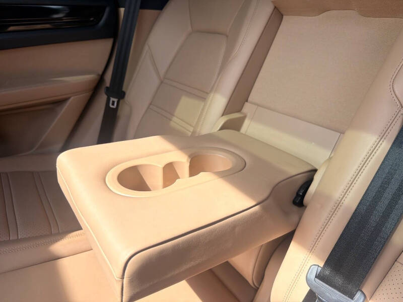 2020 Porsche Cayenne