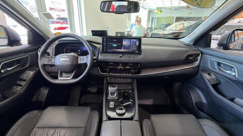 2025 Nissan Rogue Platinum