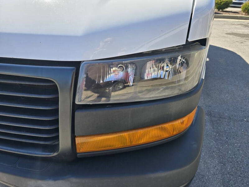 2022 GMC Savana 2500