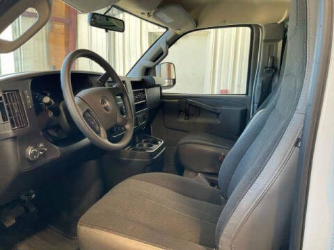 2024 GMC Savana 2500