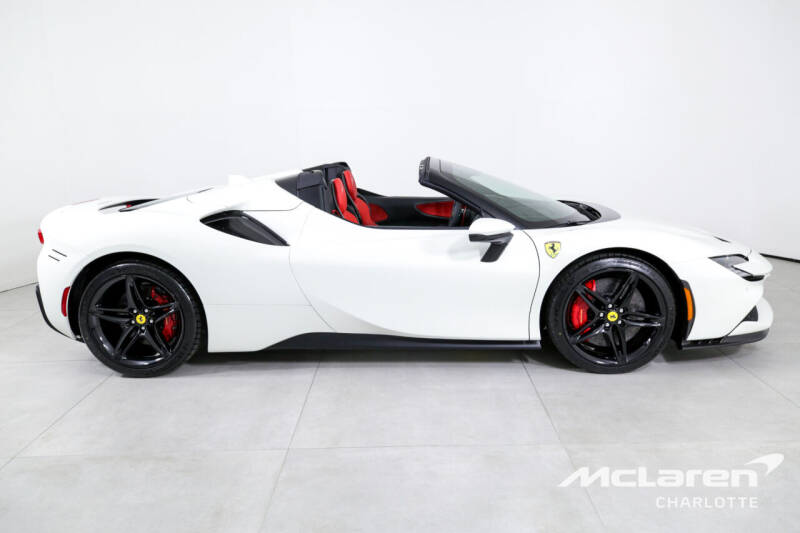 2024 Ferrari SF90 Spider