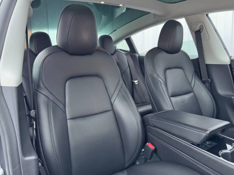 2020 Tesla Model 3 Standard Range Plus